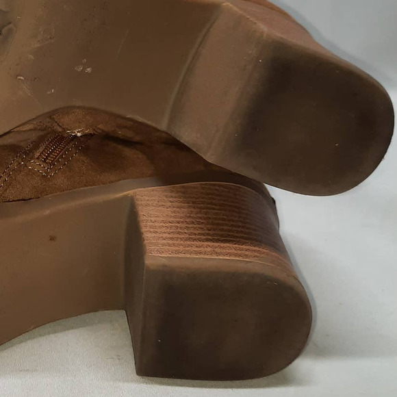 Jelly Pop Courtney Cowboy Style faux suede tan Boots 11 - Picture 8 of 9